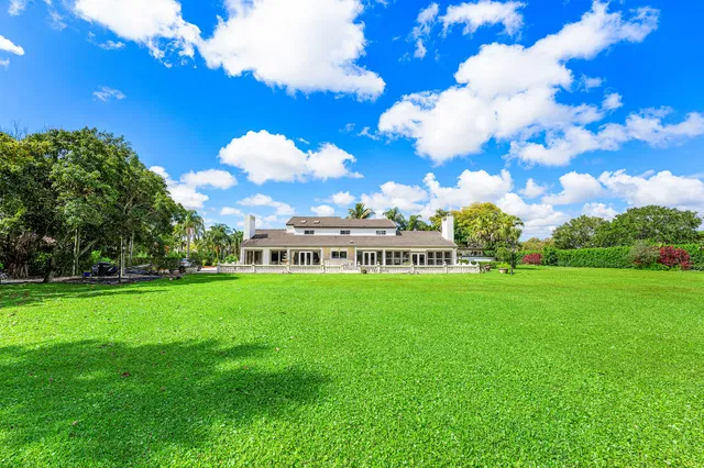 Residence photo 64