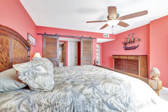  Unit 503 photo 22