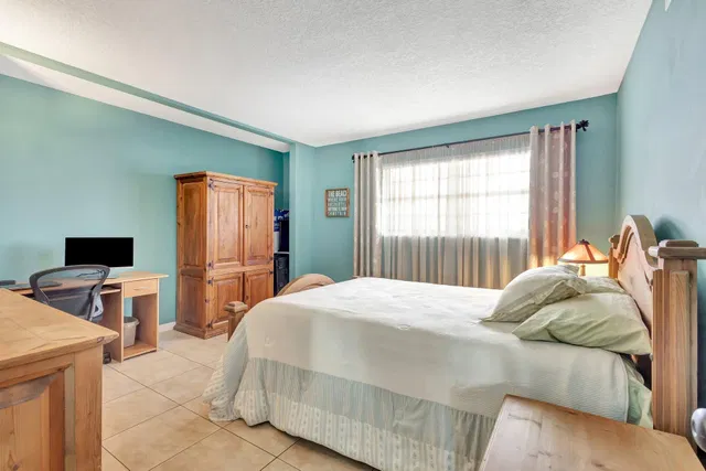  Unit 503 photo 26