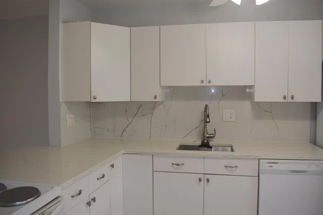 Residence photo 8