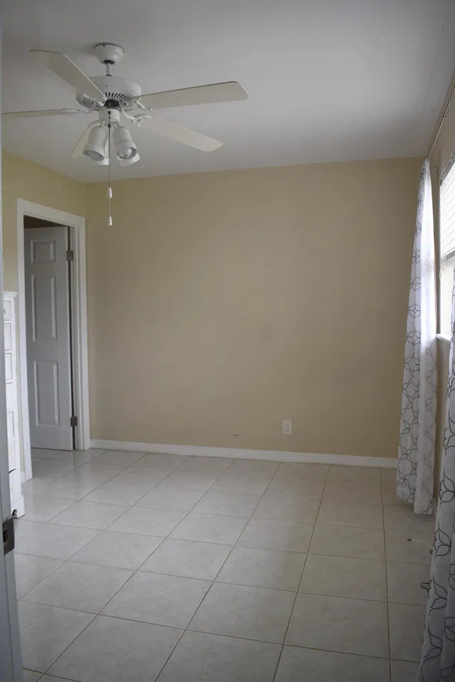 Residence photo 18