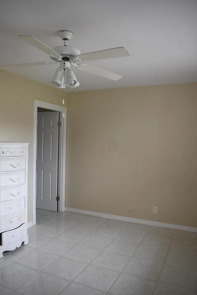 Residence photo 20
