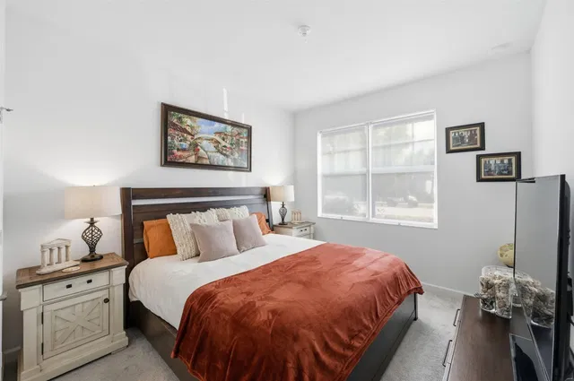 Unit 1279 photo 13
