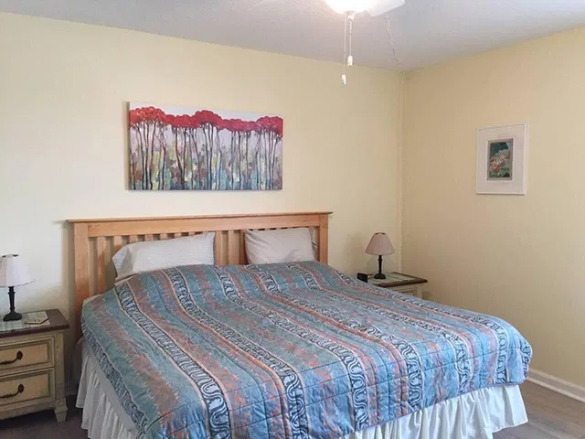 Unit 502 photo 10
