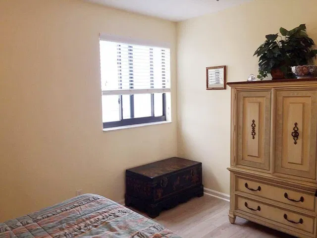 Unit 502 photo 11