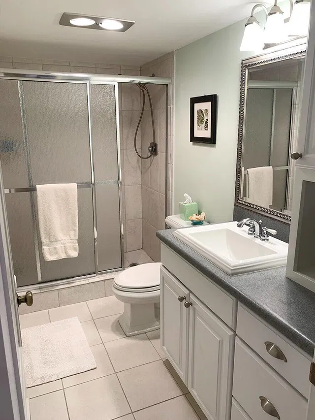 Unit 502 photo 14