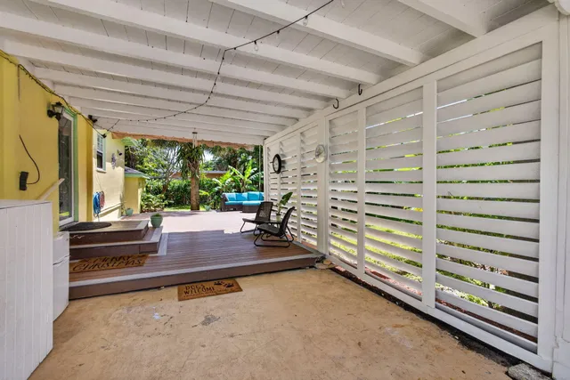 West Palm Beach Residence photo 36
