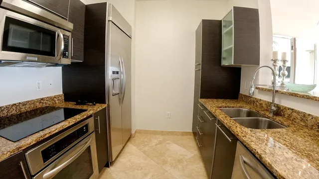 CityPlace South Tower Unit 1721 photo 5