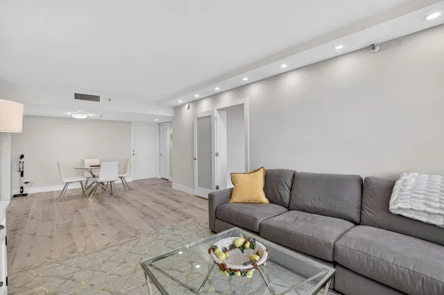 Boca West Country Club Unit 4073 photo 9