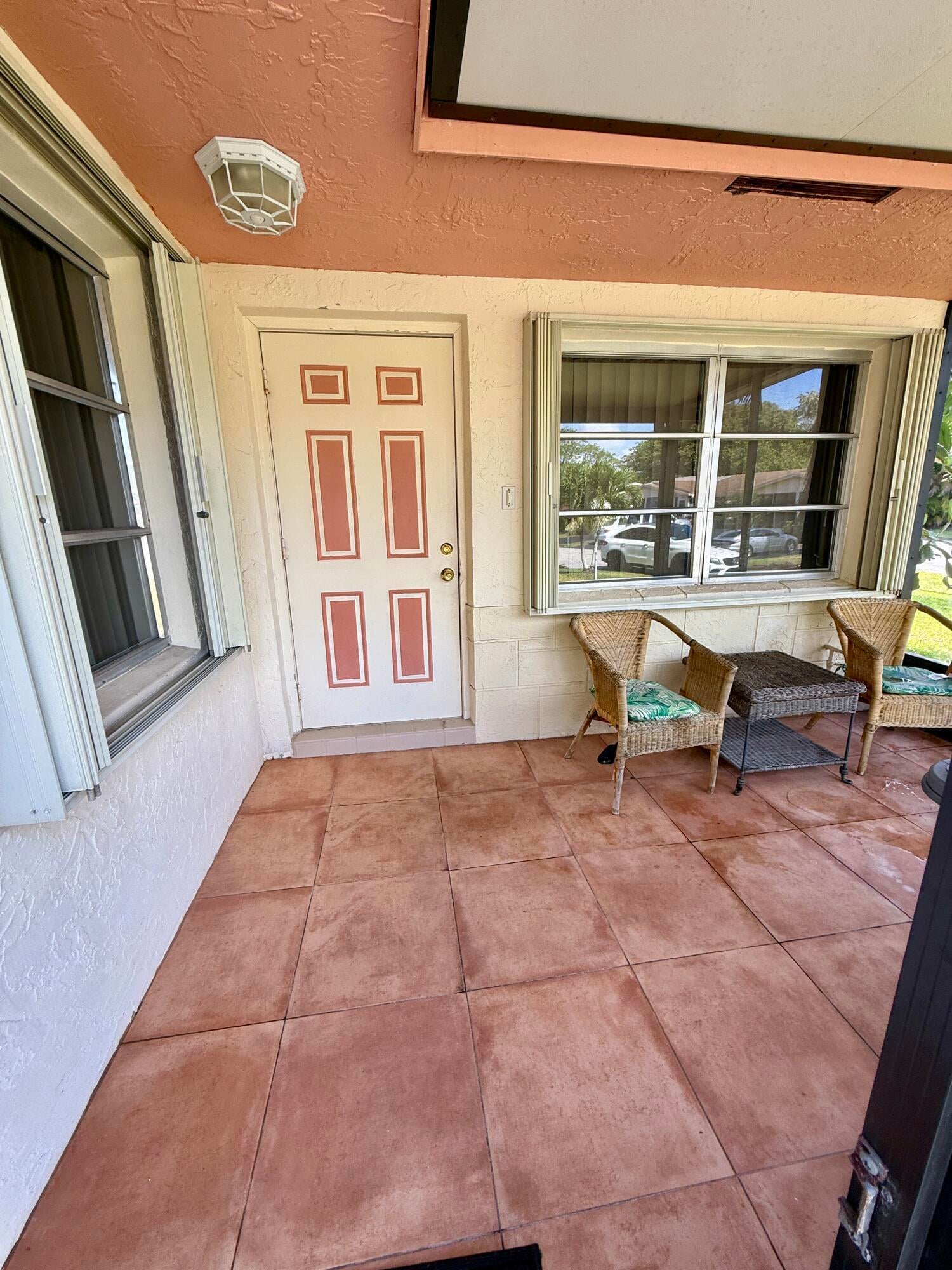 Residence photo 2