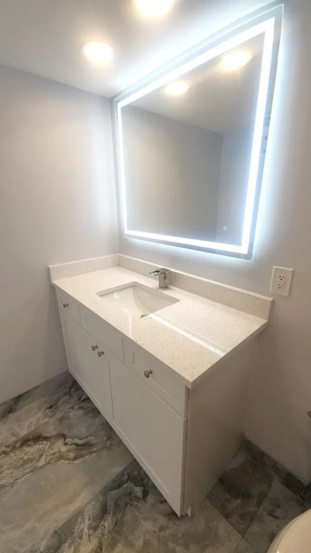  Unit 4111 photo 23