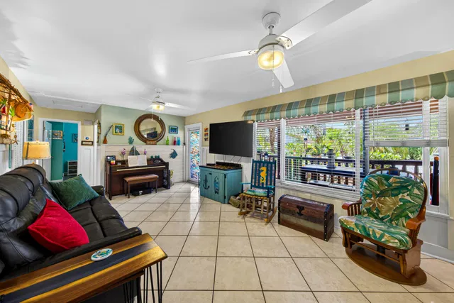 Residence photo 11