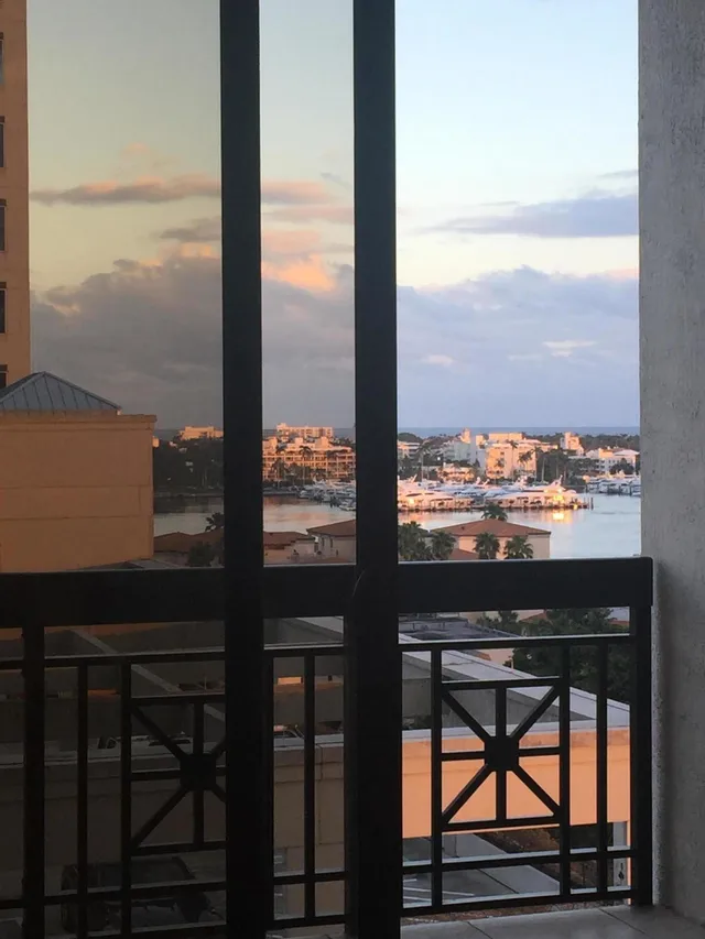 One City Plaza Unit 707 photo 3