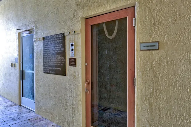 One City Plaza Unit 707 photo 20