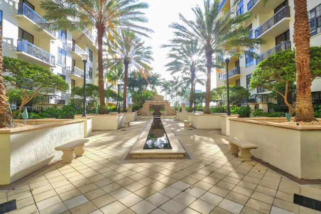 One City Plaza Unit 707 photo 26