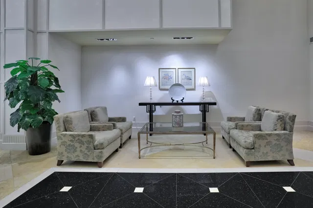 One City Plaza Unit 707 photo 28