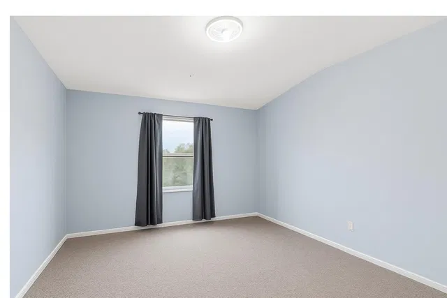 Residence photo 12