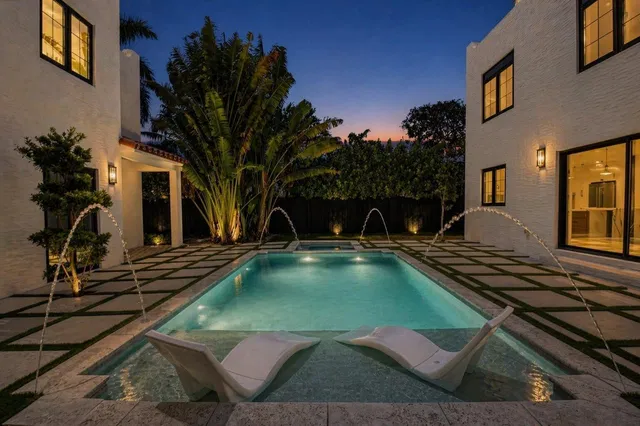 SoSo West Palm Beach Residence photo 5
