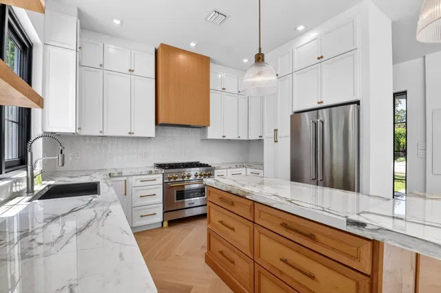 SoSo West Palm Beach Residence photo 11