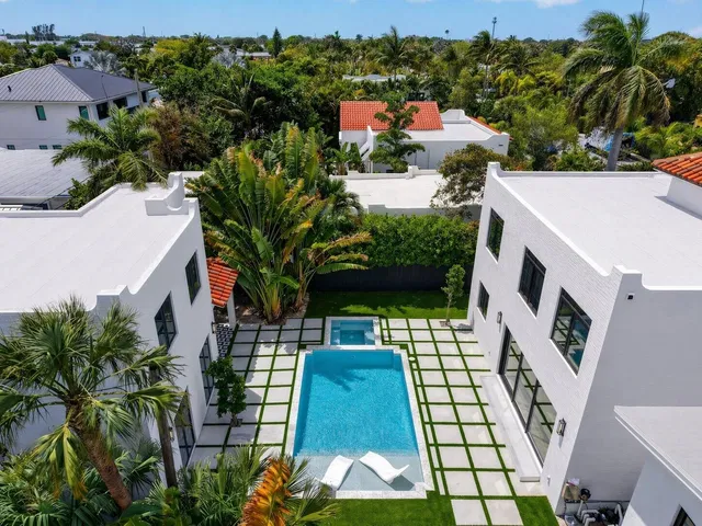SoSo West Palm Beach Residence photo 25