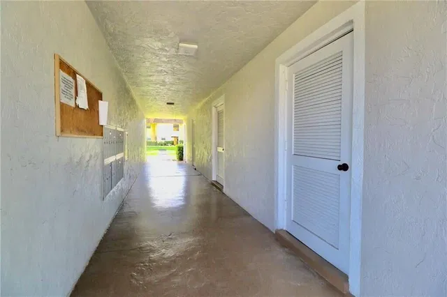 Unit 408 photo 6
