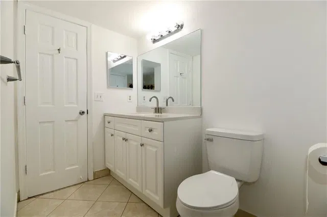 Unit 408 photo 13