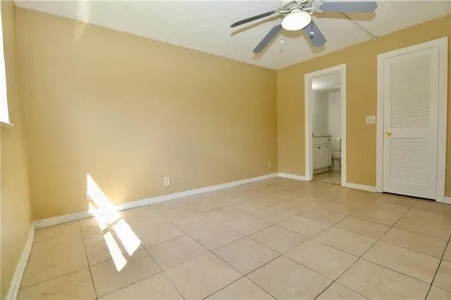 Unit 408 photo 18