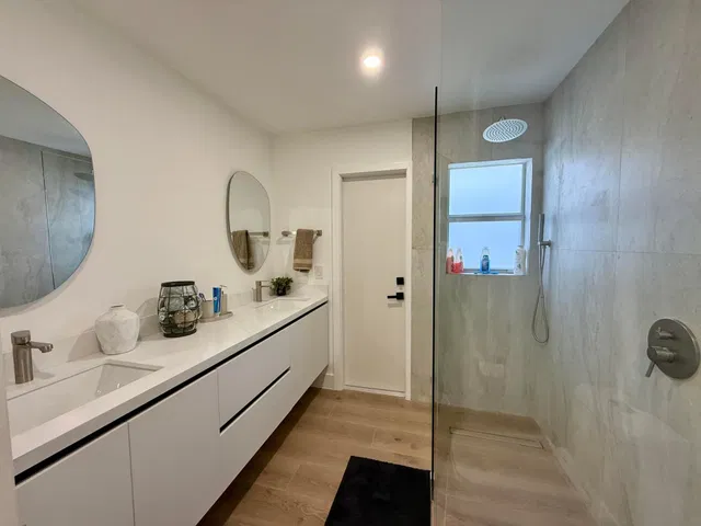 Residence photo 12