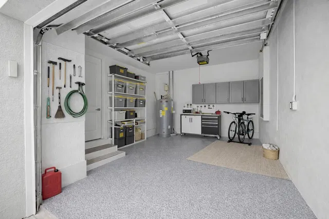Residence photo 11