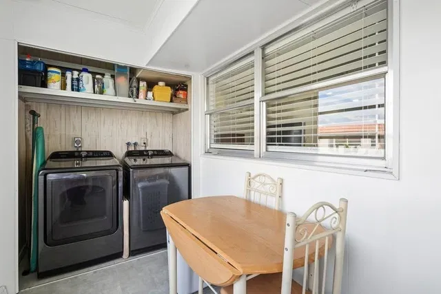 Residence photo 15
