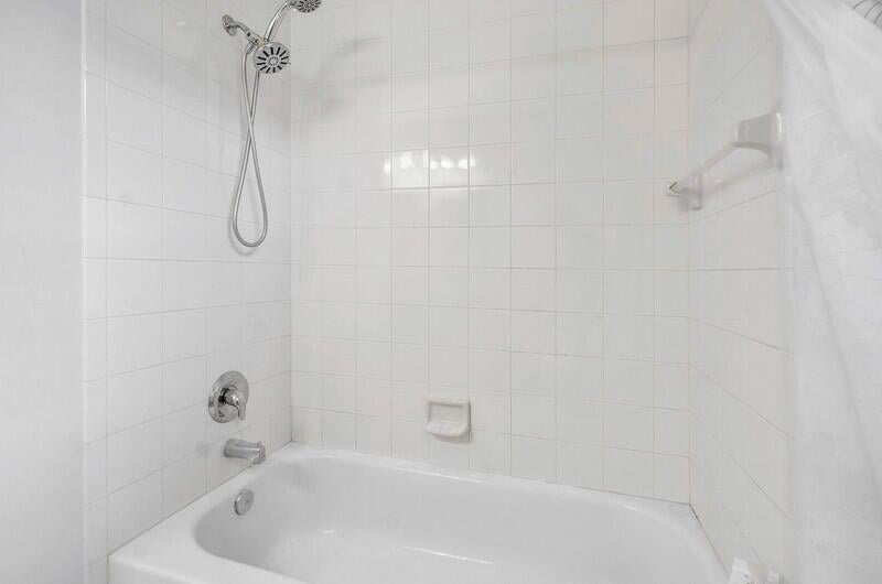 Residence photo 16