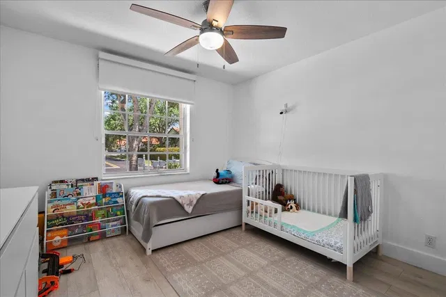  Residence photo 15