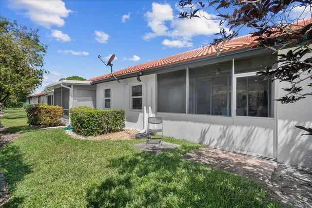  Residence photo 19