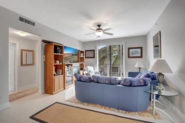 Pineapple Grove Village Condominiums Unit 1408 photo 12