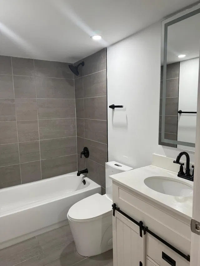 Unit 102 photo 24