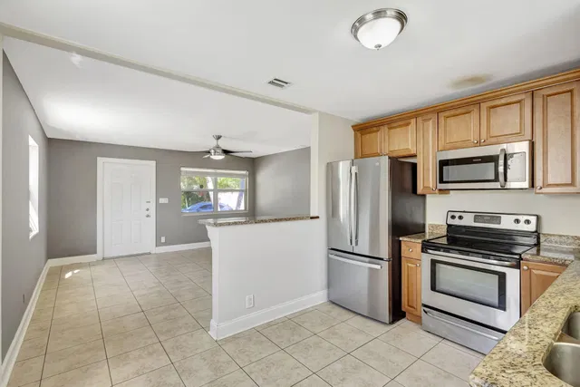 West Palm Beach Residence photo 17