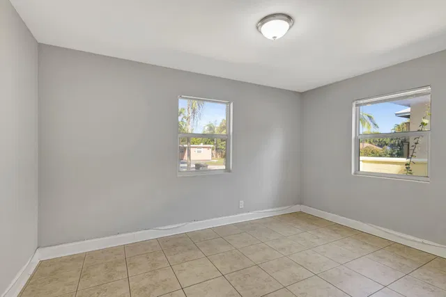West Palm Beach Residence photo 19