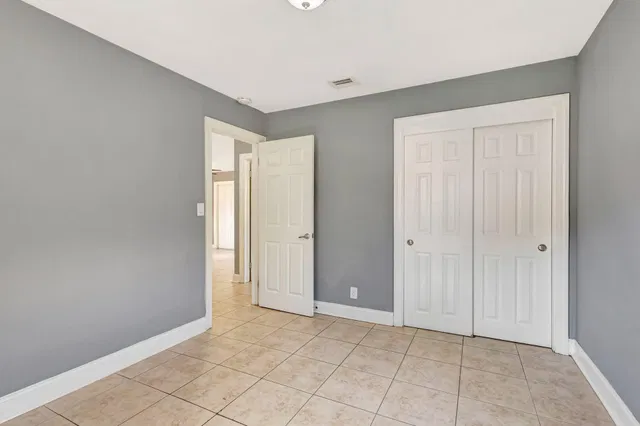 West Palm Beach Residence photo 22