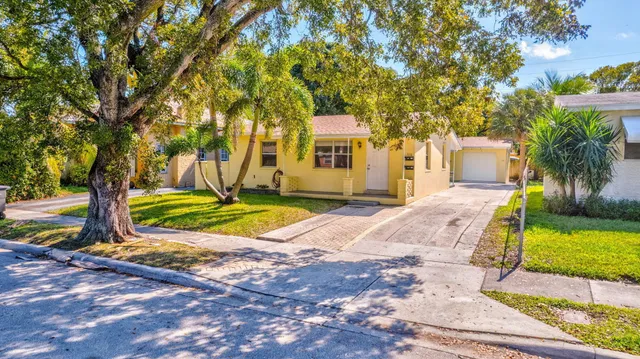 West Palm Beach Residence photo 28