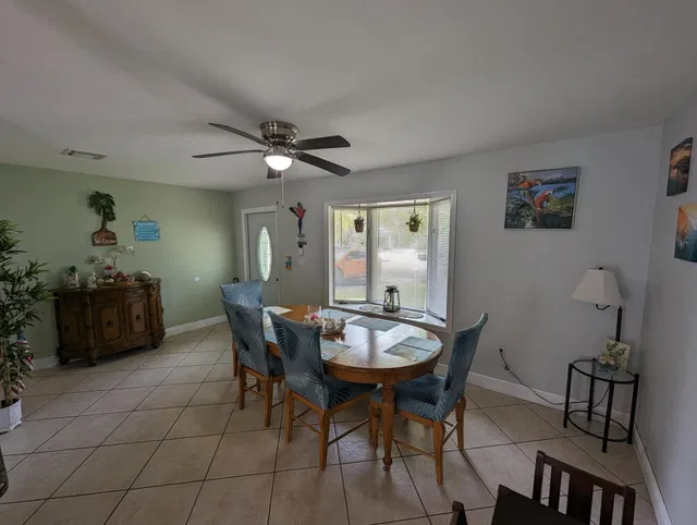 Residence photo 2