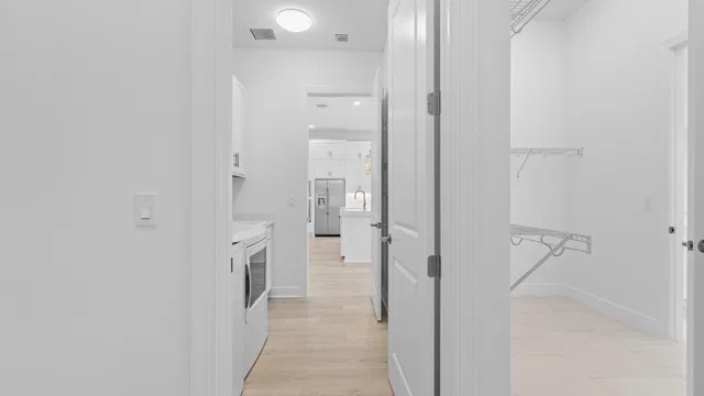  Residence photo 30