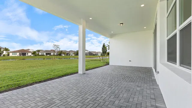  Residence photo 42