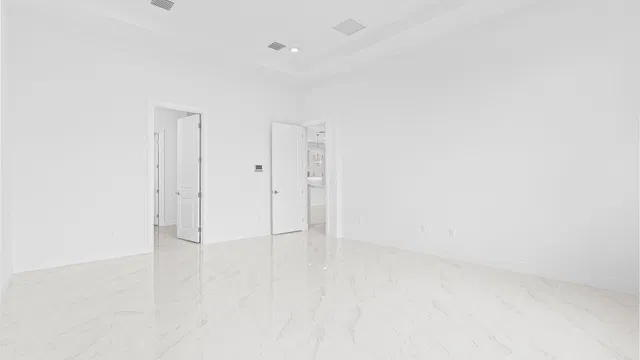Residence photo 16