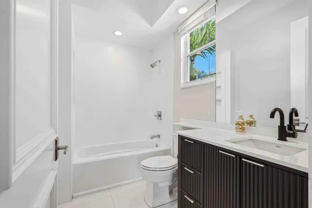 Woodfield Country Club Residence photo 48