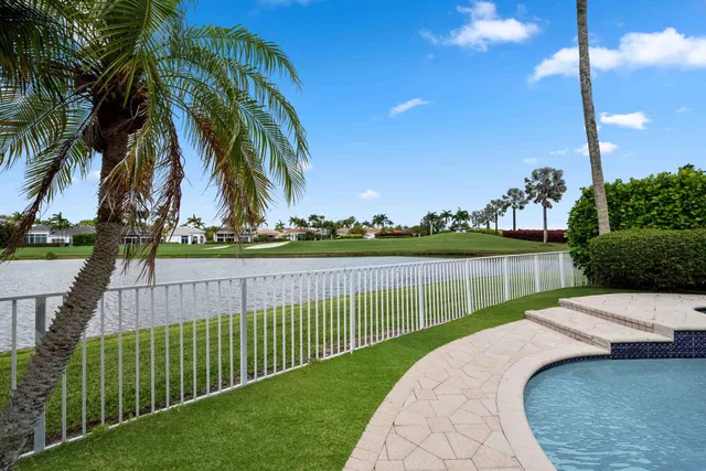 Woodfield Country Club Residence photo 56