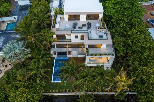 Hypoluxo Island Residence photo 39