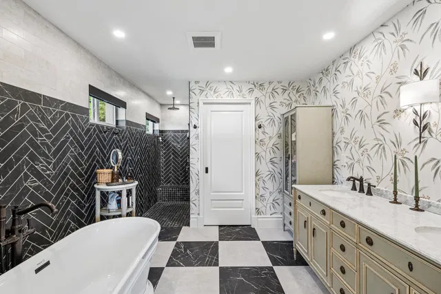 Residence photo 30