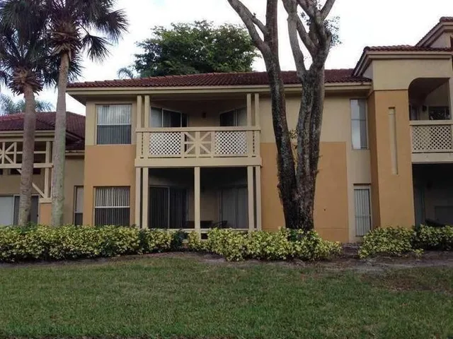 Unit 1315 photo 2