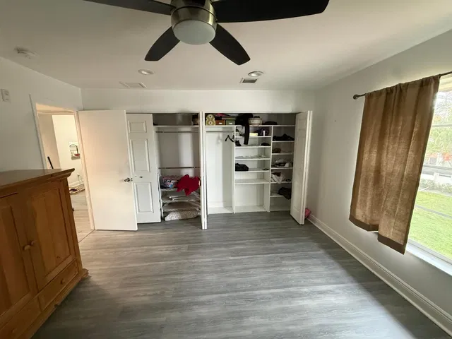 Unit 207 photo 7