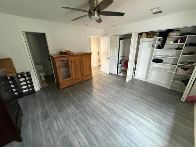 Unit 207 photo 8
